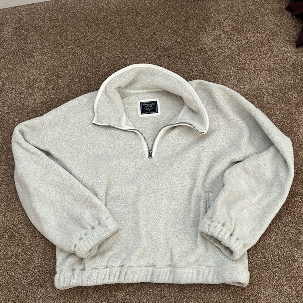 abercrombie cropped sweatshirt